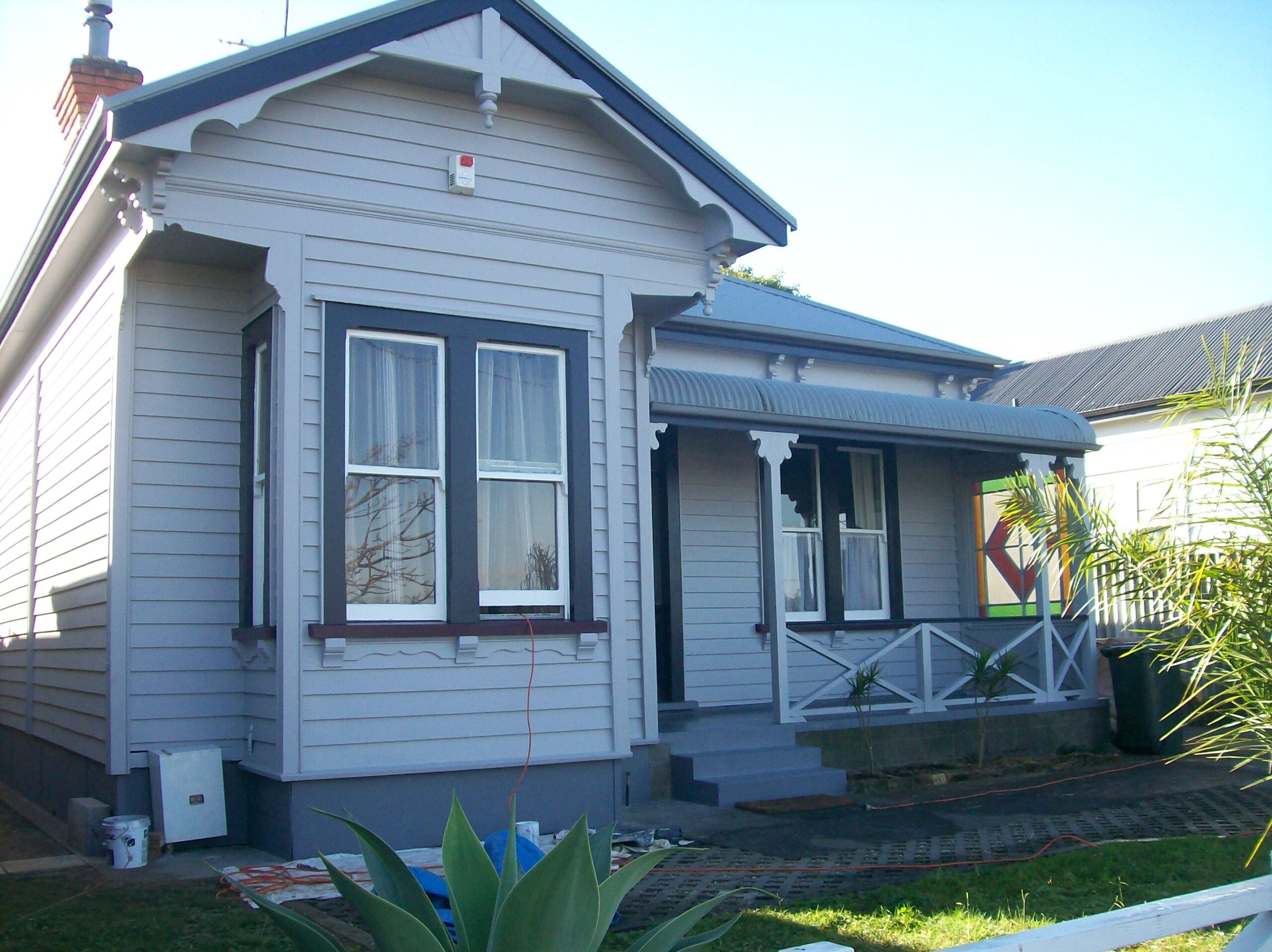 Outside house painting Sunshine Coast