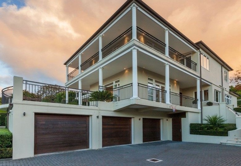 Full exterior house repaint